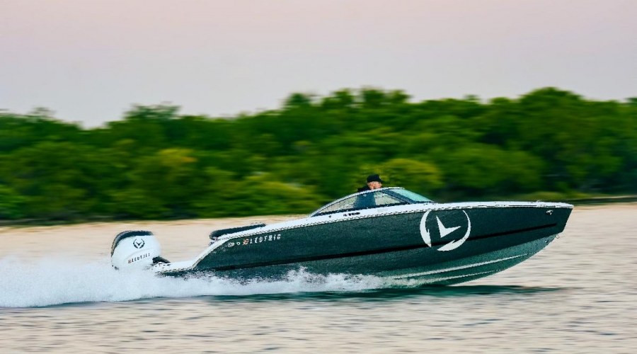 H2E FOUR WINNS – 6.7 M